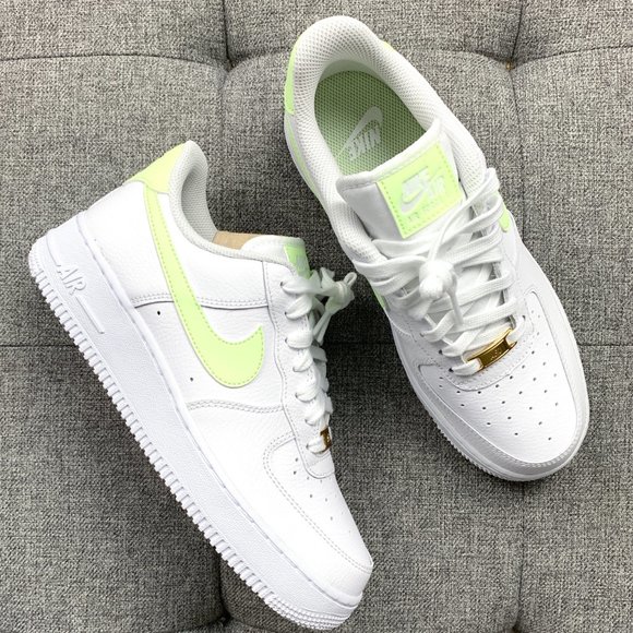 🤍💛 Nike Air Force 1 white neon shoes - Picture 2 of 4